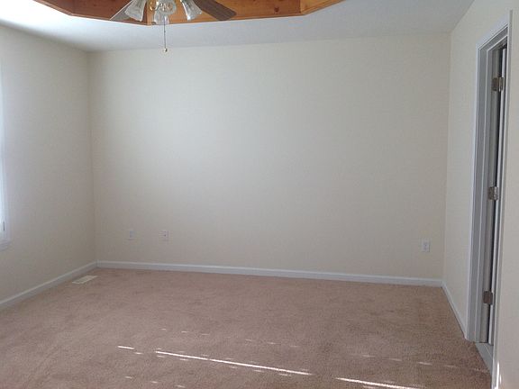 5th image of 167 Wild Rose Dr