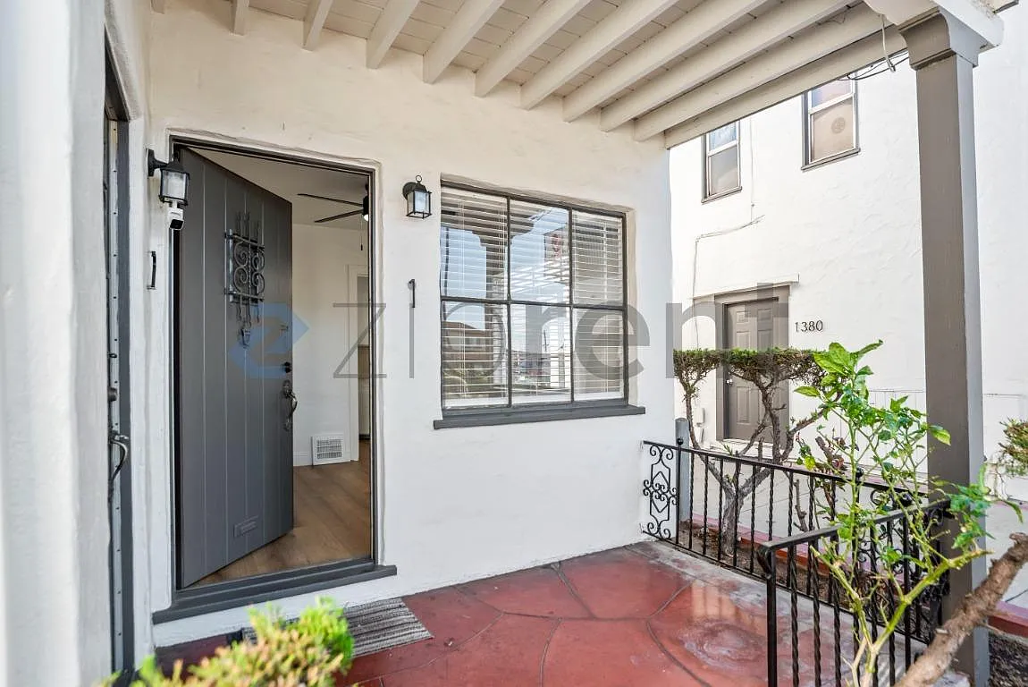 1 bed, 469 sqft, $1,925 — Photo 3