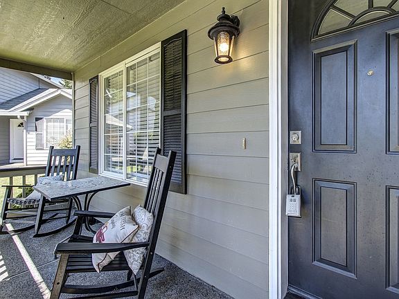 3rd image of 3313 NE 148th Ave