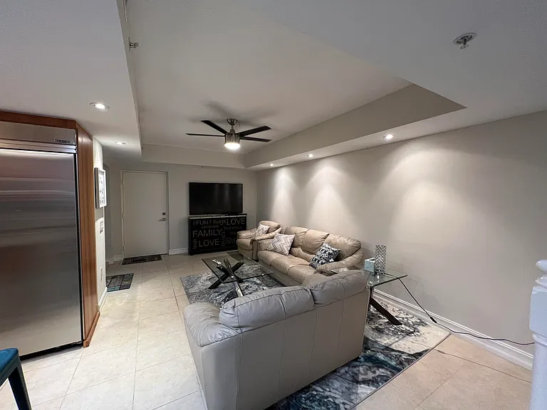 2051 SE 3rd St #Townhouse 3 — Photo 6