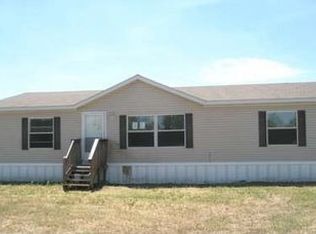 205 Old Colony Rd, Seguin, TX 78155