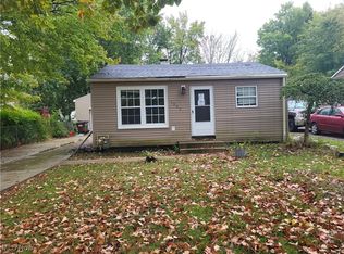 1085 Orchard Ave, Aurora, OH 44202