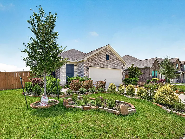 10726 Sky Creek Ln — Photo 4