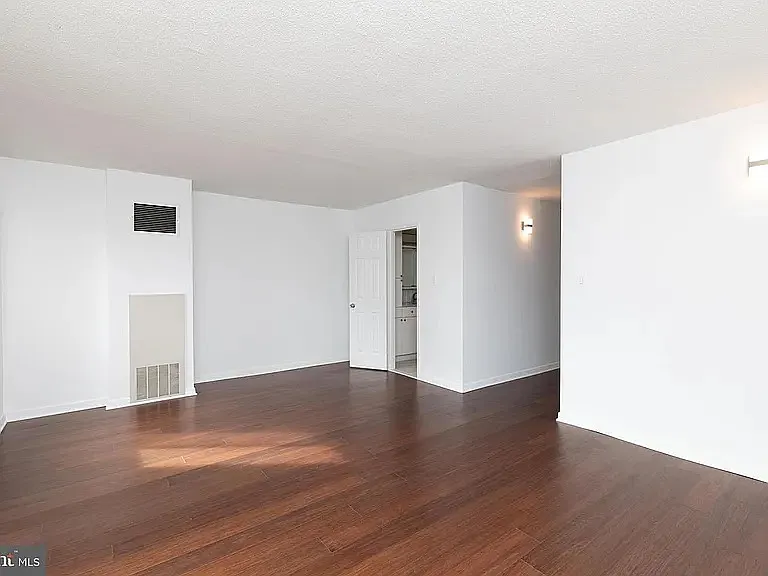 1718 P St NW #611 — Photo 14