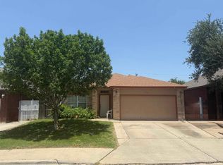 1718 Denmark Ln, Laredo, TX 78045
