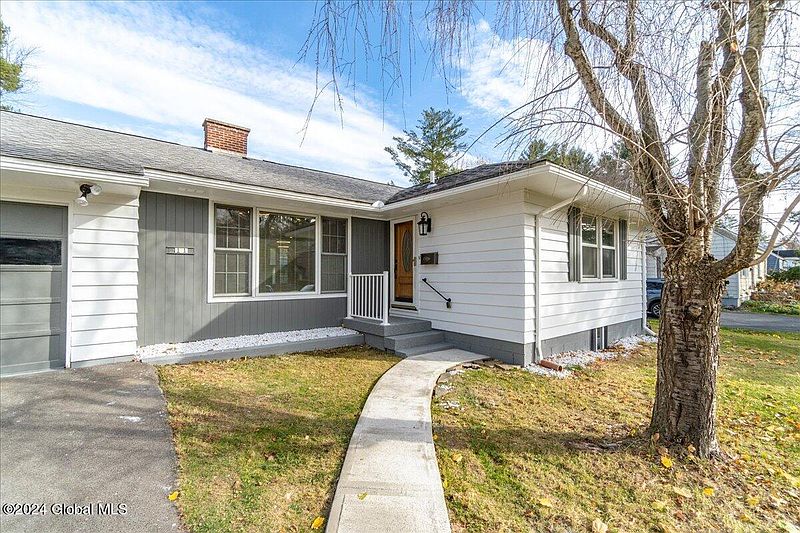 4th image of 11 Elwood Road