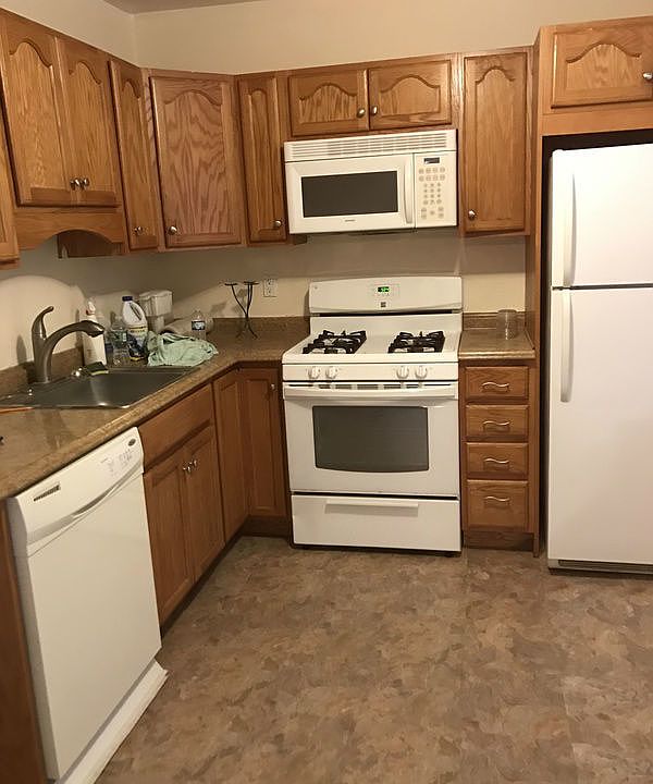 1st image of 66 Ontario St