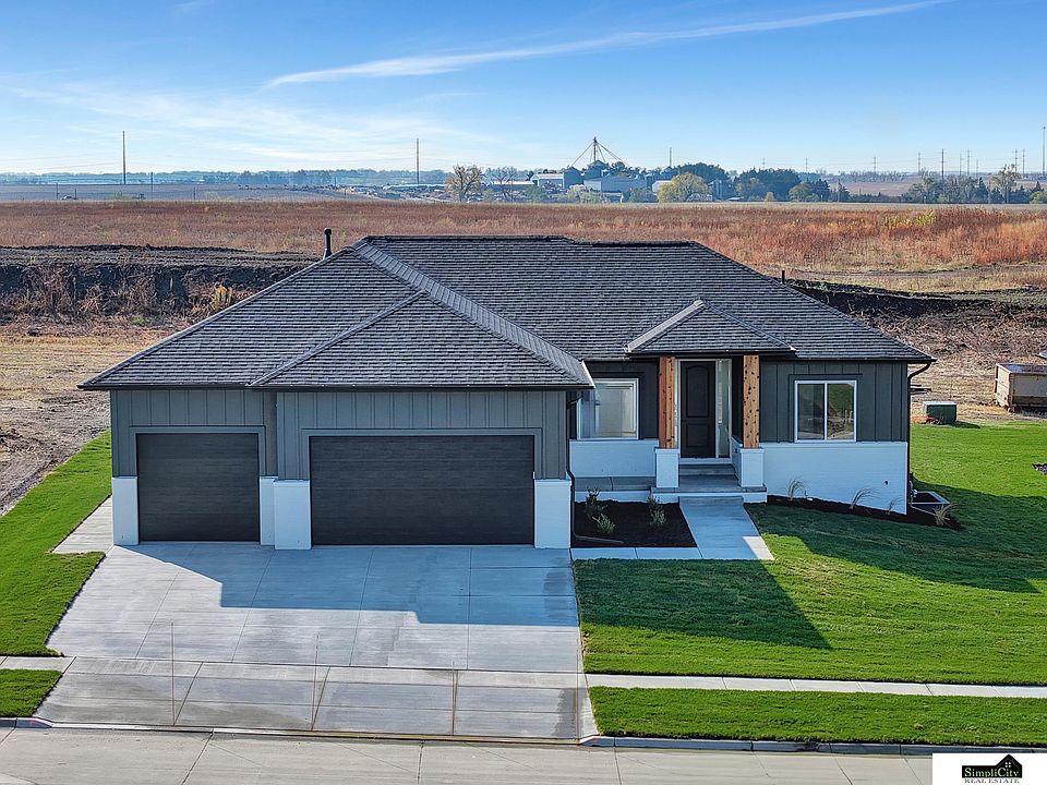 1st image of 8801 Dragonfly Ln