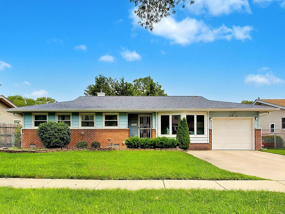 1st image of 75 Ridgewood Rd