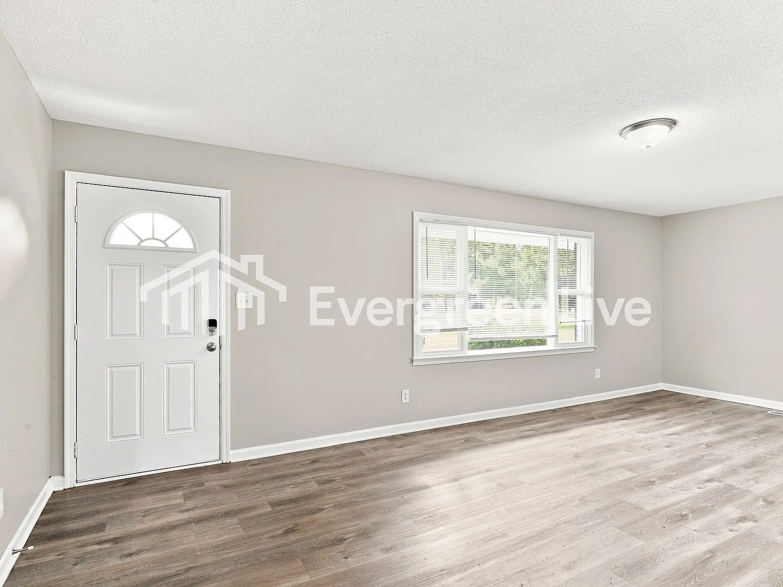 3 bed, 2.0 bath, 1541 sqft, $1,645 — Photo 4