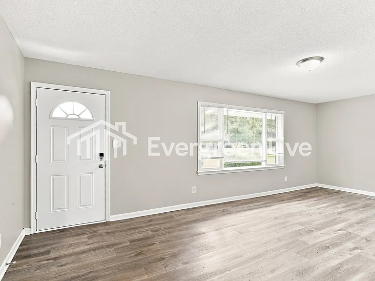 3402 Cinderella Dr — Photo 4