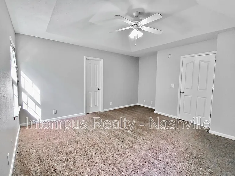 325 Shoshone Pl — Photo 10