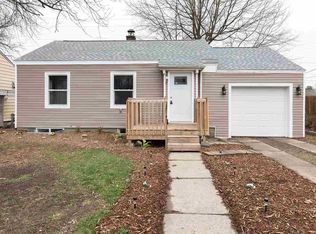 2703 Esplanade Ave, Davenport, IA 52803