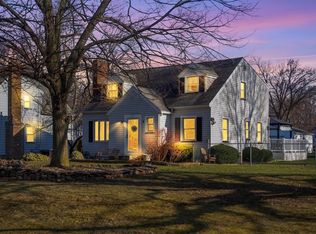 237 Worthington Rd, Irondequoit, NY 14622