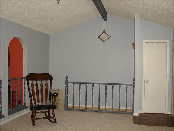 4th image of 1804 Buckingham St