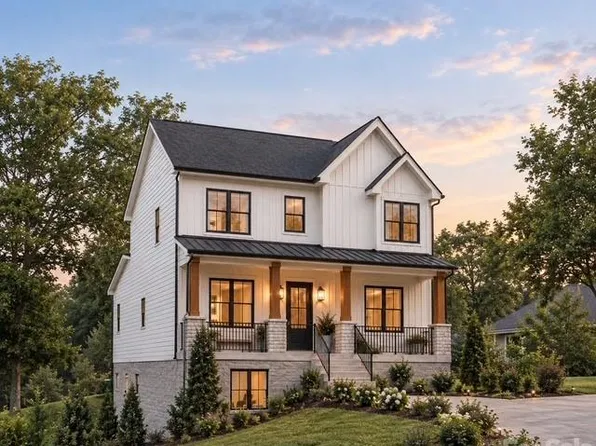 115 Price St, Mount Holly, NC 28120