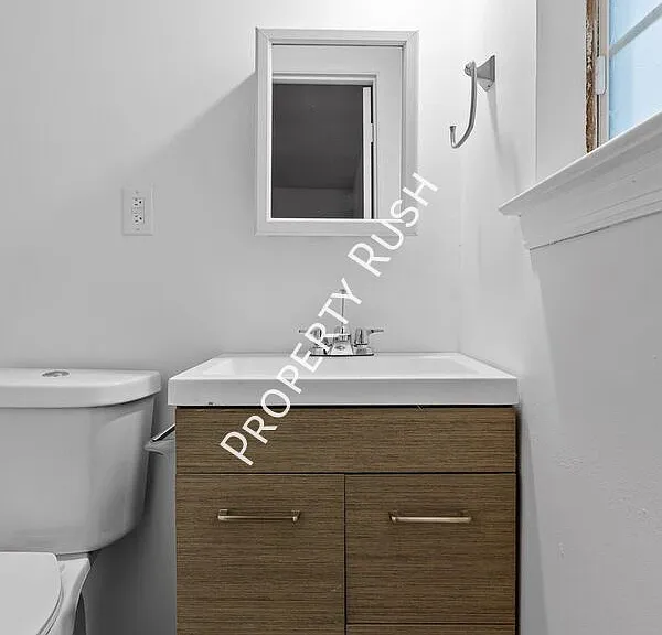 3404 Frawley St — Photo 22