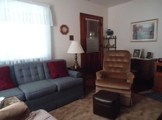 217 W Young St, Morganfield, KY 42437