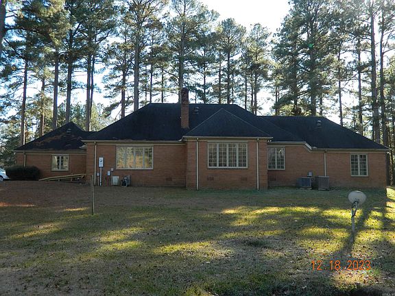 2nd image of 3671 S 51st Hwy