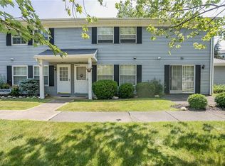 13874 Oakbrook Dr, North Royalton, OH 44133