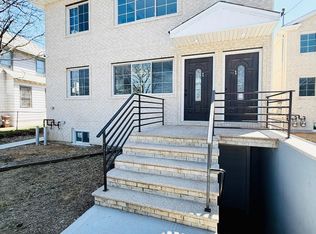 13922 Lakewood Ave #2F, Jamaica, NY 11435