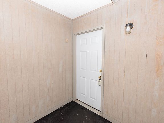 2nd image of 104 Ravenwood Dr #Rw104-b