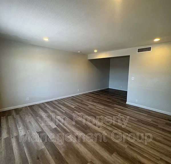 615 S Royal Crest Cir #24 — Photo 2
