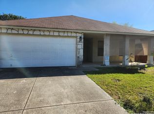 7034 Mary Todd Dr, San Antonio, TX 78240