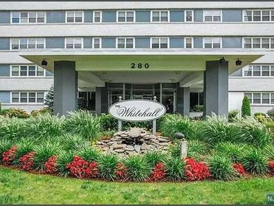 280 Prospect Ave APT 4G, Hackensack, NJ, 07601