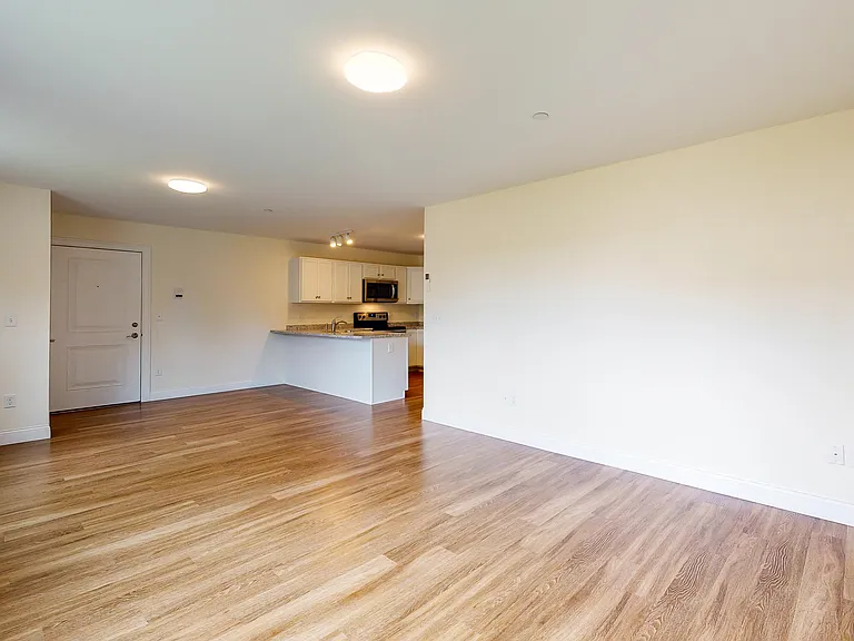 Autumn Woods Apartments — Photo 54