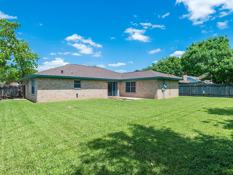 20515 Broadsky Dr — Photo 18