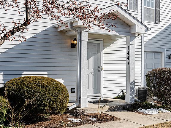 3rd image of 1441 Orleans Dr