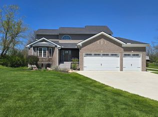 20223 32 Mile Rd, Armada, MI 48005