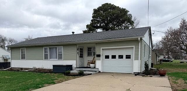 1st image of 306 E High St