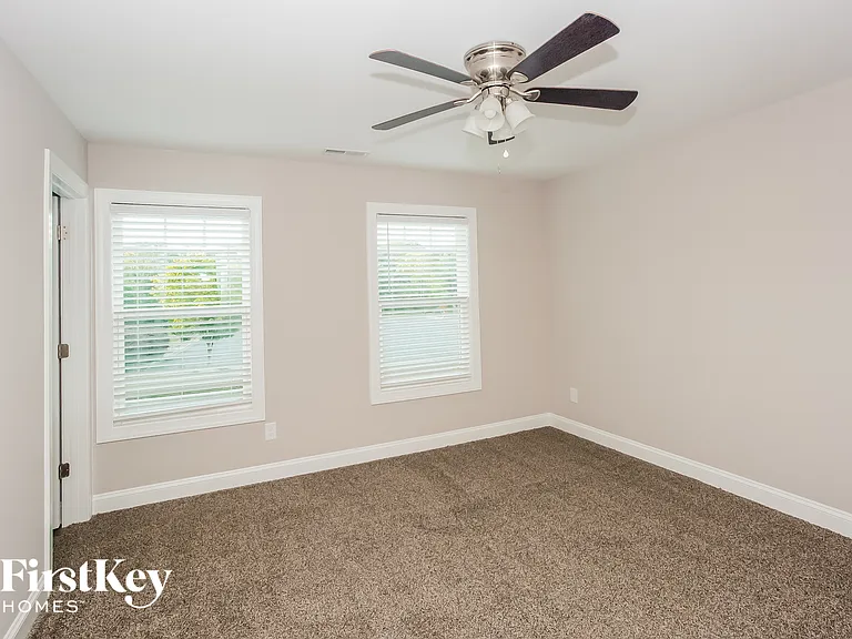 214 Parkway Ave NW — Photo 7