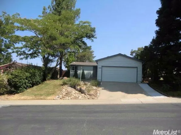 5381 Pyramid Peak Dr, El Dorado, CA 95623