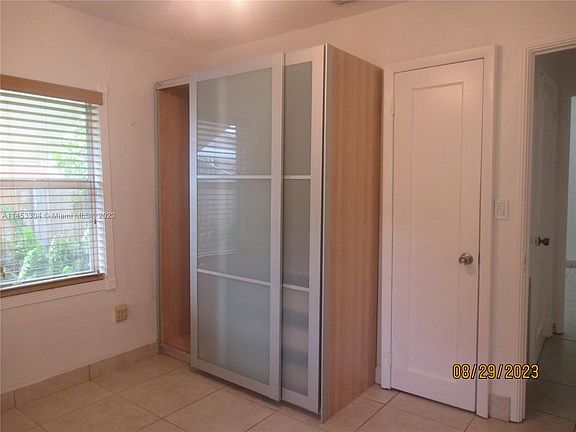 5th image of 528 NW 44th Ave #528