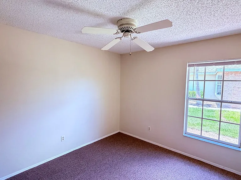 10725 Brice Ct — Photo 4
