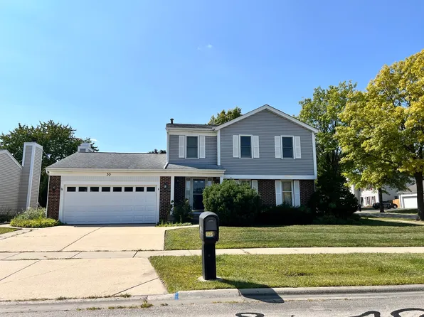 30 Wildwood Dr, Roselle, IL 60172