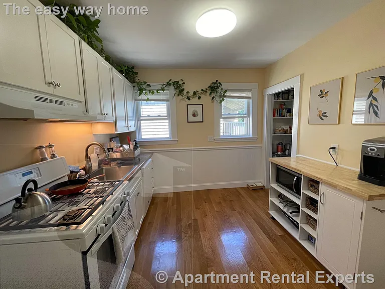11 Belmont Sq #2 — Photo 2