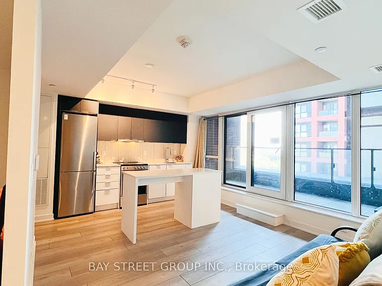 8 Tippett Rd #312 — Photo 7