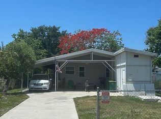 50 Henderson Dr, Naples, FL 34114