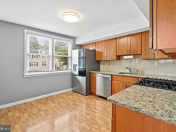 4th image of 2867 Angus Rd