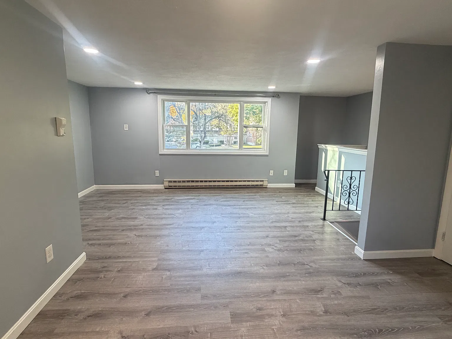 3 bed, 1.5 bath, 1300 sqft, $2,700 — Photo 4