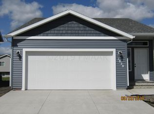 1820 44th Ave S, Moorhead, MN 56560