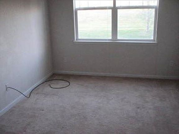 5th image of 3619 Ponderosa Ct Unit 5
