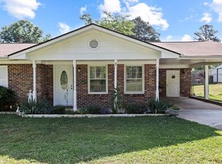 160 Hickory Cir, Carrollton, GA 30116