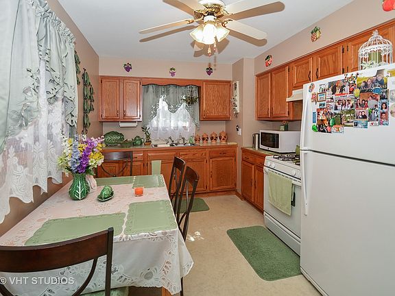 4th image of 7605 Lawler Ave