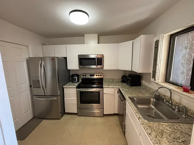 2 bed, 1210 sqft, $2,500 — Photo 4