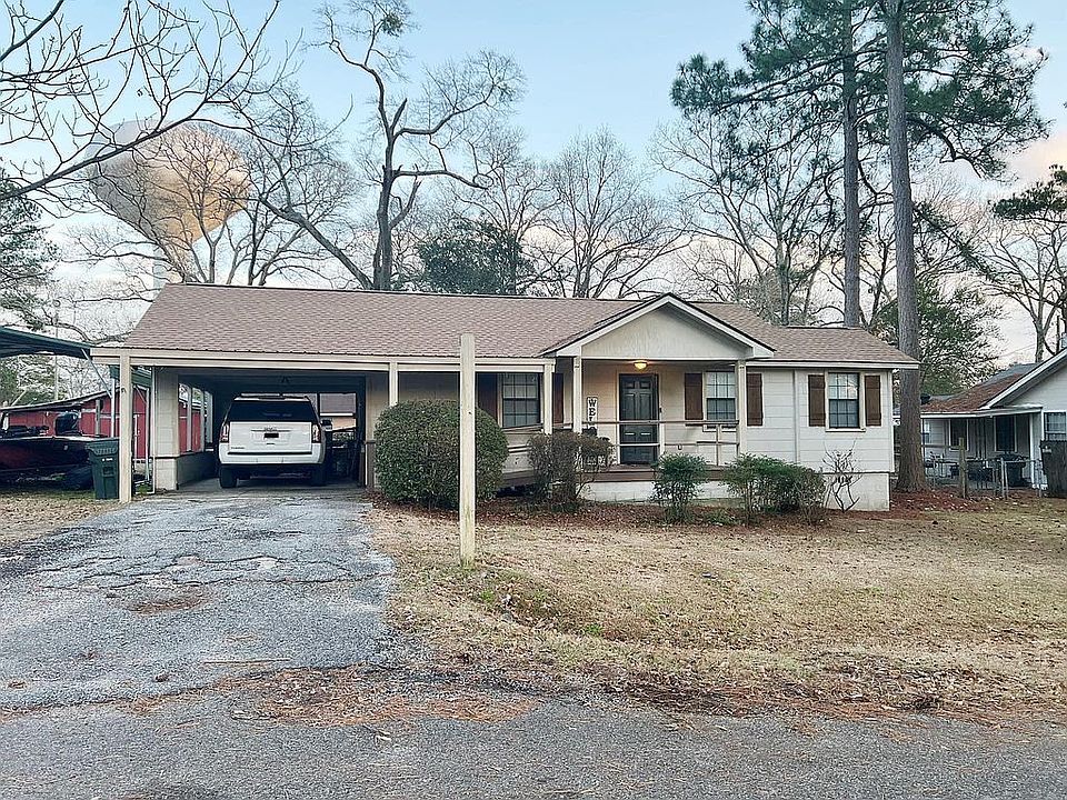 1st image of 807 Willow St
